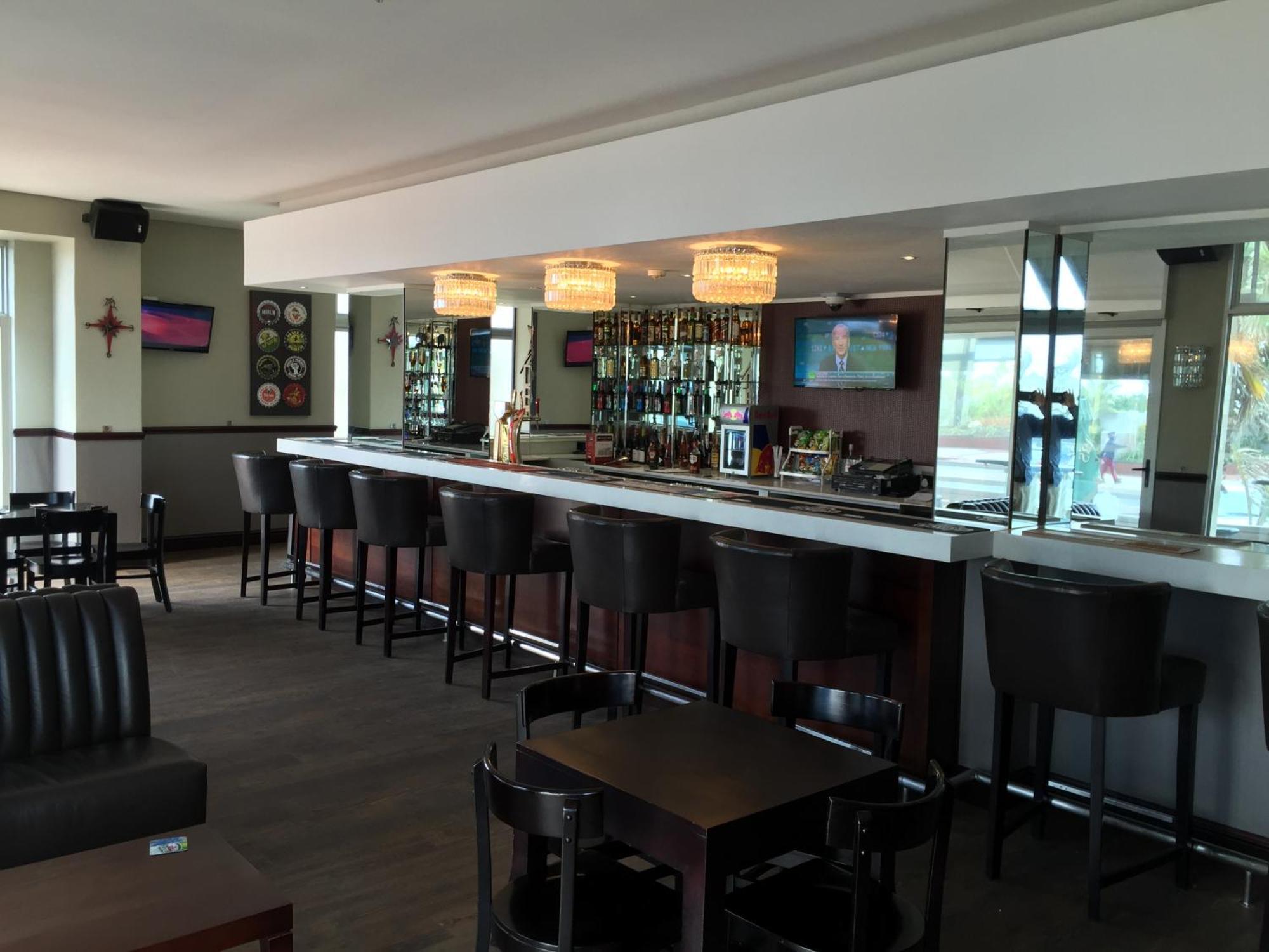 Parade Hotel เดอร์บัน ภายนอก รูปภาพ