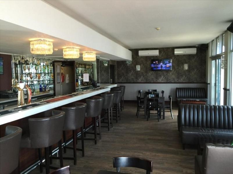 Parade Hotel เดอร์บัน ภายนอก รูปภาพ